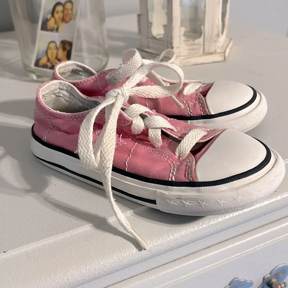 Converse low top
